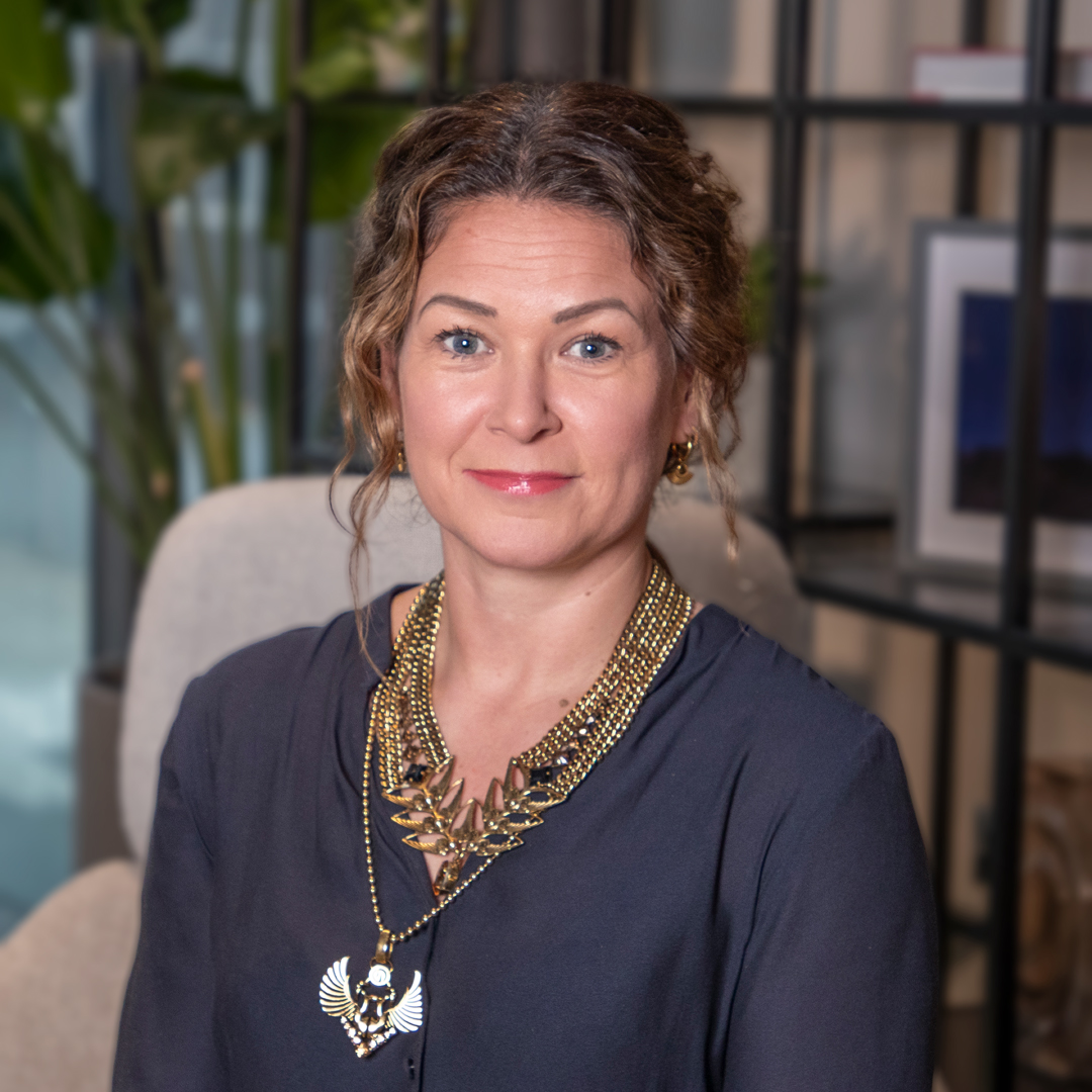 Jo Blake headshot photograph image